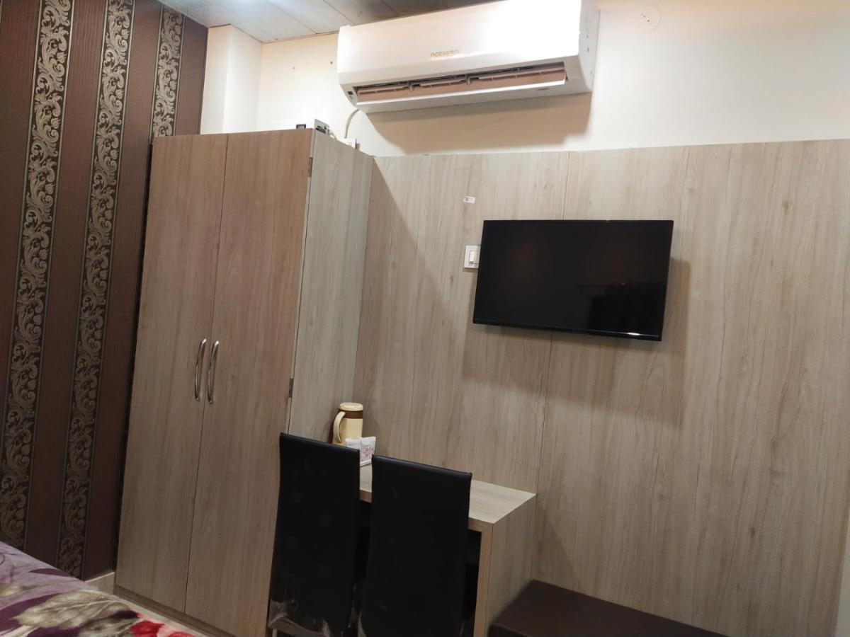 Hotel Gateway Kailash Varanasi Exterior foto